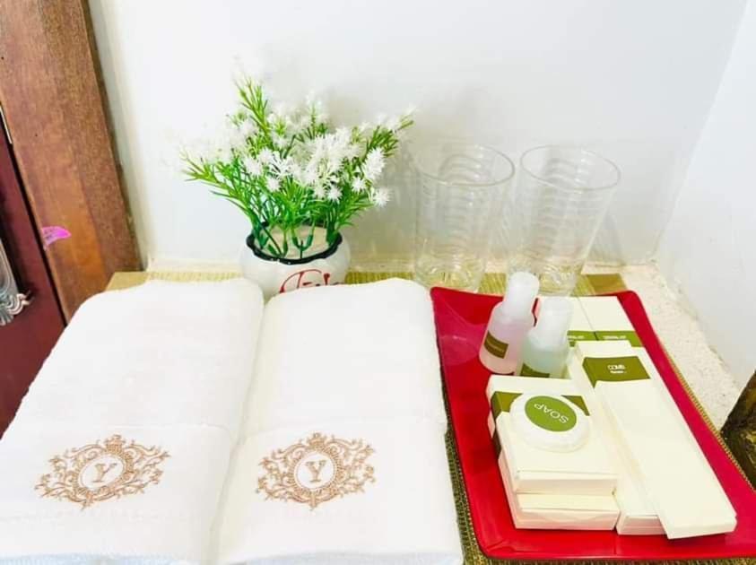 Hang Meas Boutique Hotel Kampot Ngoại thất bức ảnh